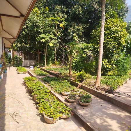 Sunset Bungalows & Gh Muang Ngoi エクステリア 写真